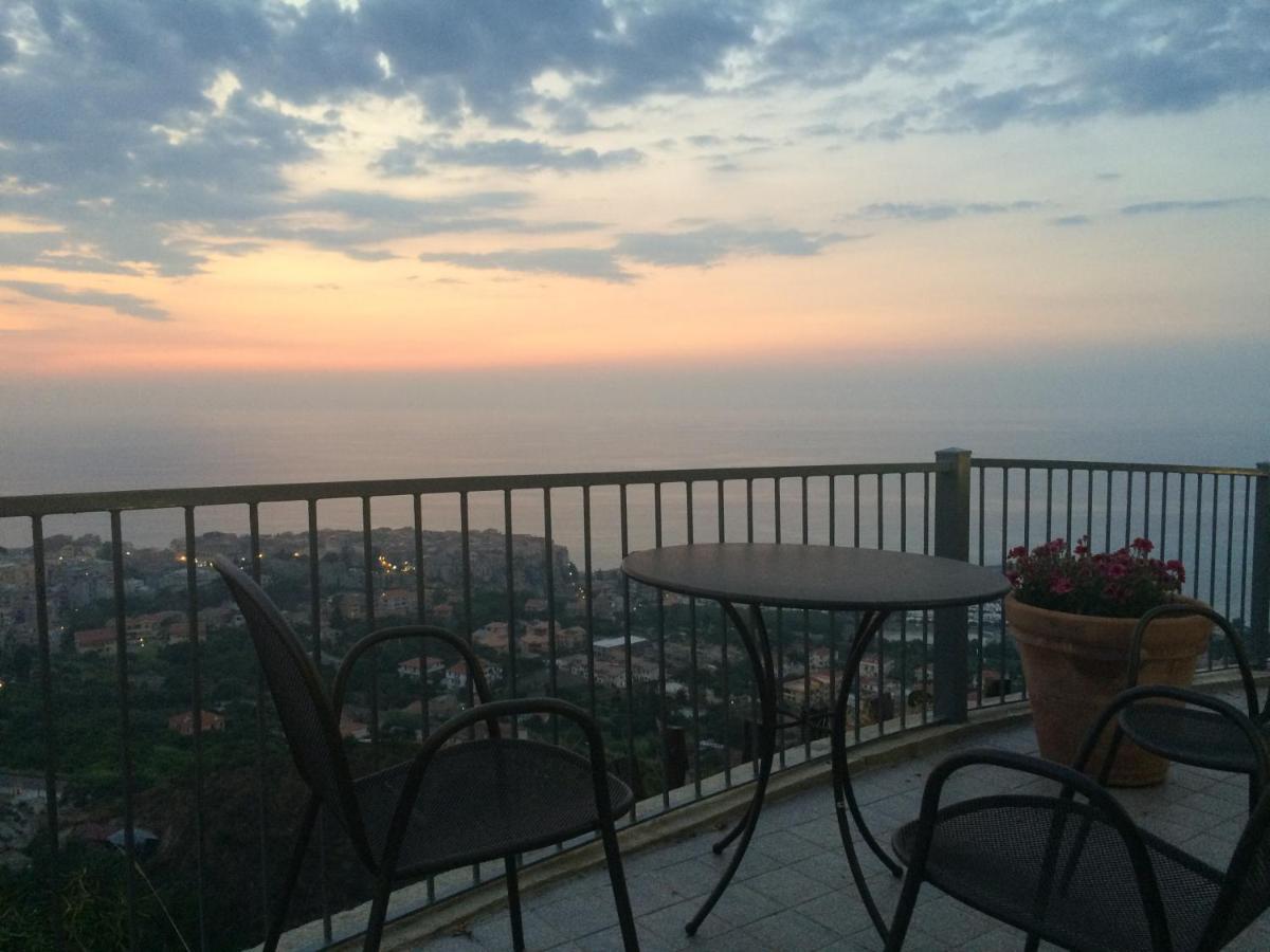 Villa Del Conte Drapia Exteriér fotografie