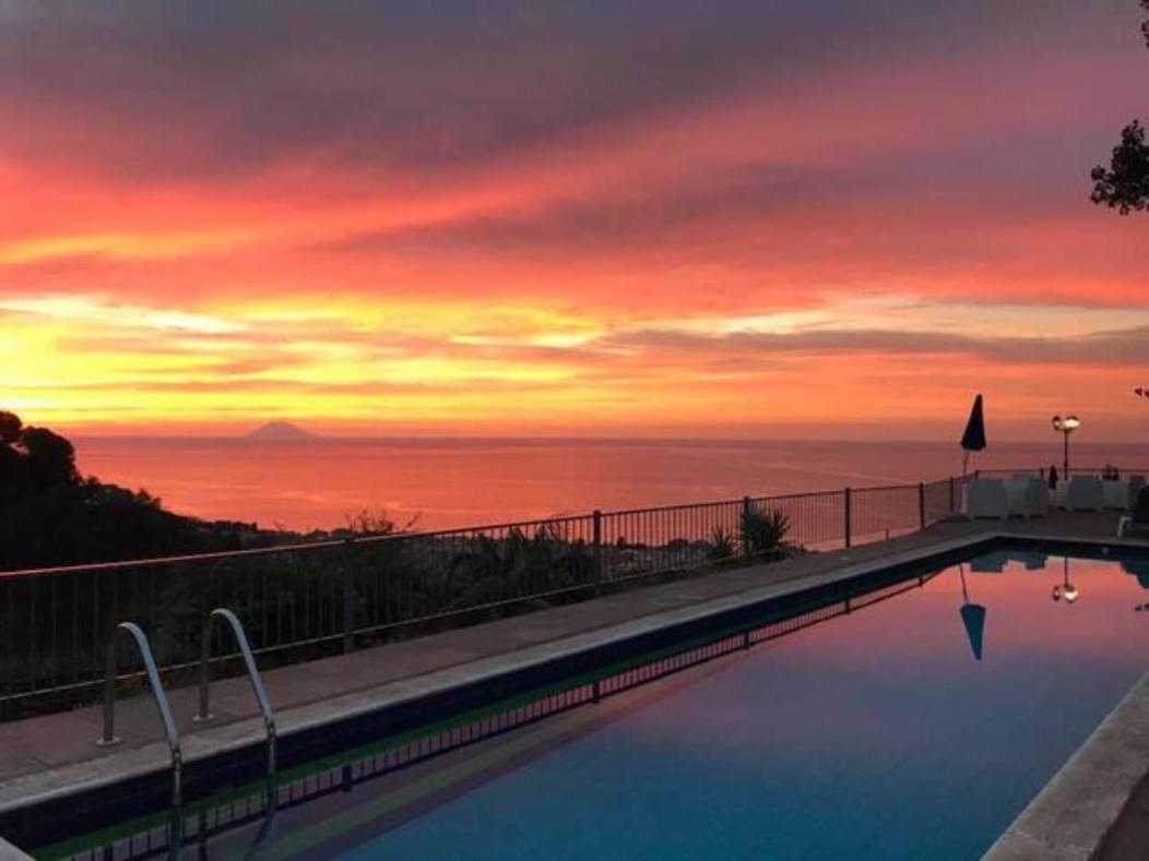 Villa Del Conte Drapia Exteriér fotografie