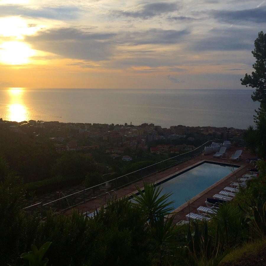 Villa Del Conte Tropea Exteriér fotografie