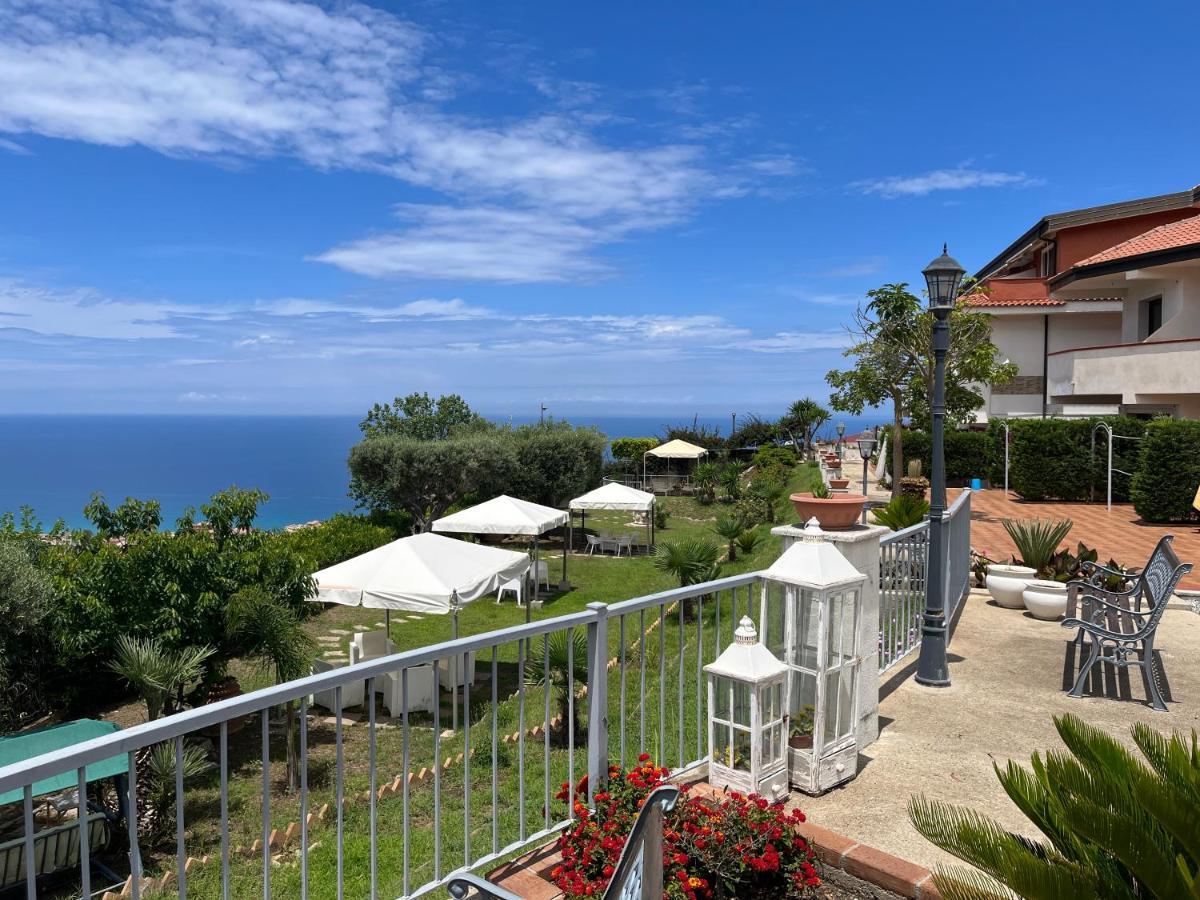 Villa Del Conte Drapia Exteriér fotografie
