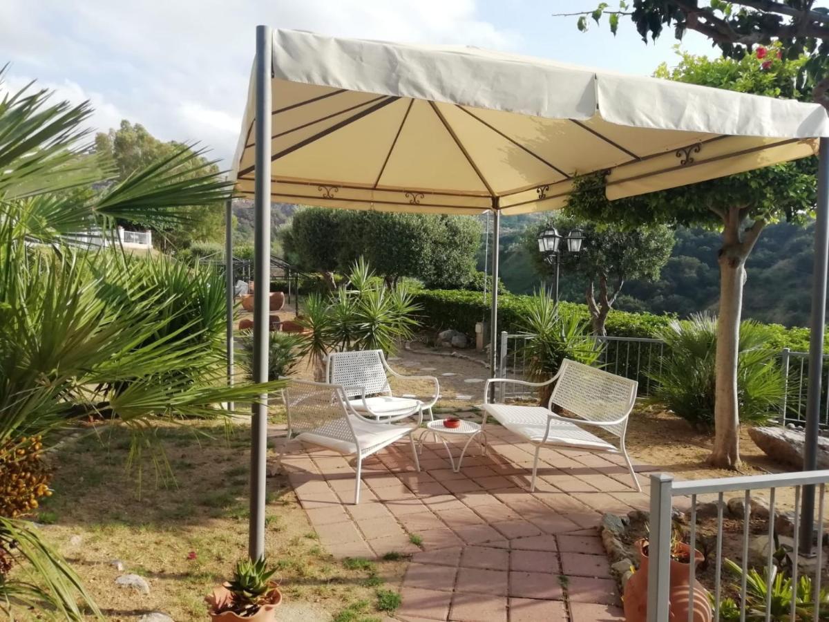 Villa Del Conte Drapia Exteriér fotografie