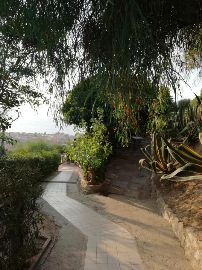 Villa Del Conte Drapia Exteriér fotografie
