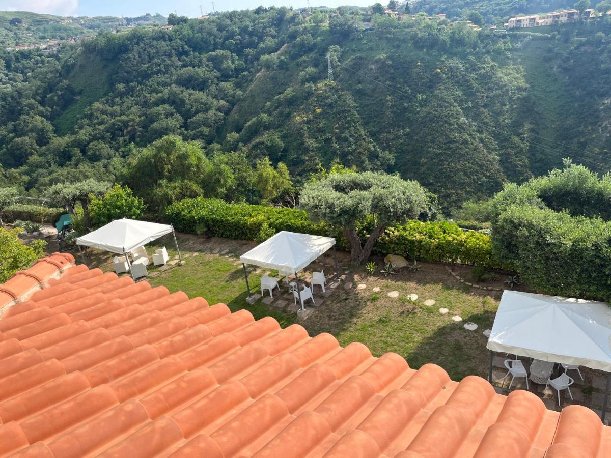 Villa Del Conte Drapia Exteriér fotografie