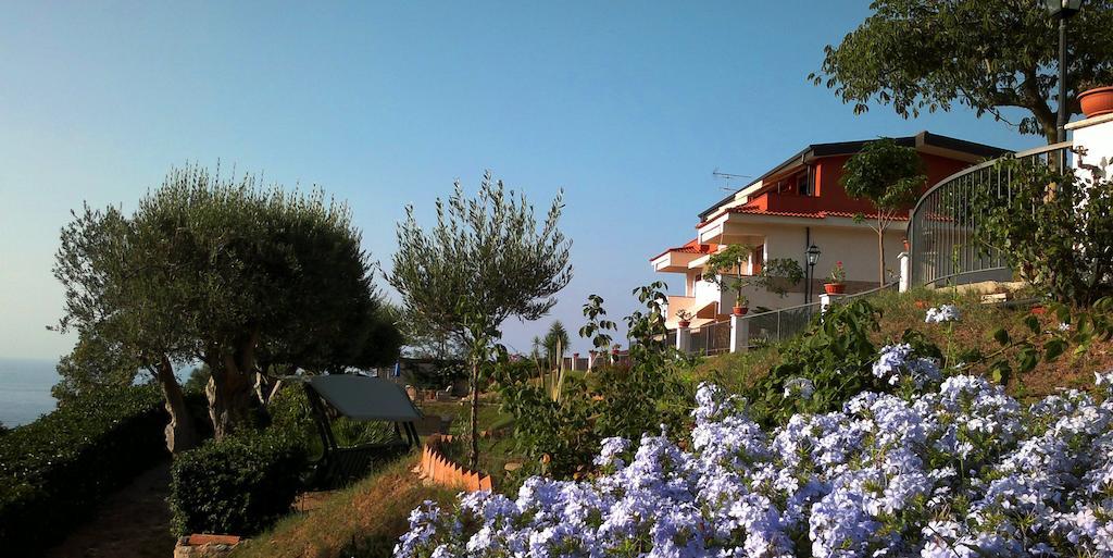 Villa Del Conte Tropea Exteriér fotografie