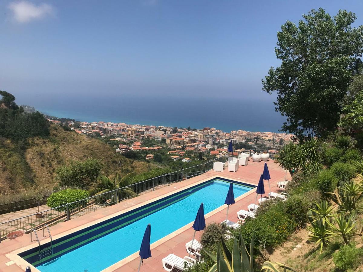 Villa Del Conte Drapia Exteriér fotografie