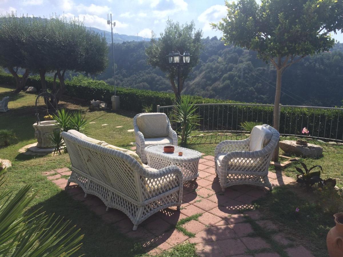 Villa Del Conte Drapia Exteriér fotografie